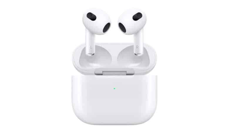 آبل تطوّر الجيل الرابع من سماعة AirPods