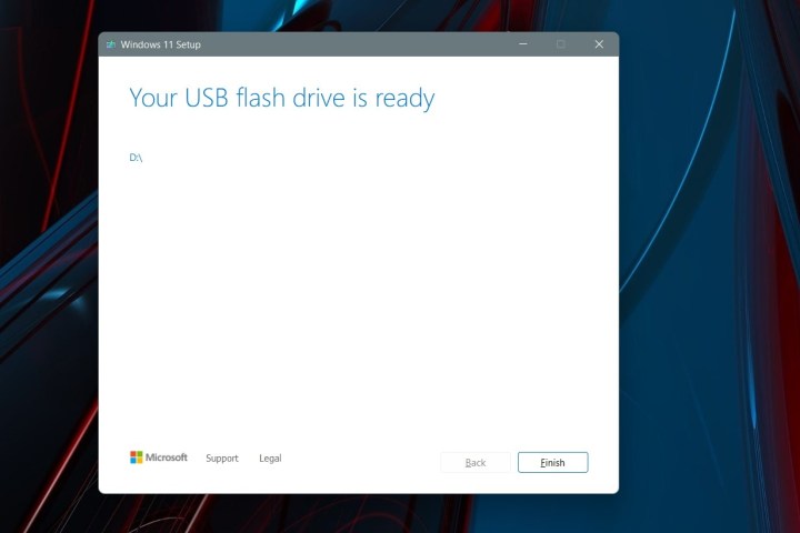 محرك أقراص فلاش USB الخاص بنظام التشغيل Windows 11 هو صفحة جاهزة.