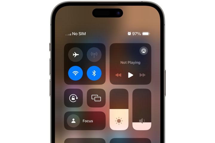 لا توجد رسالة SIM في مركز التحكم في iPhone.