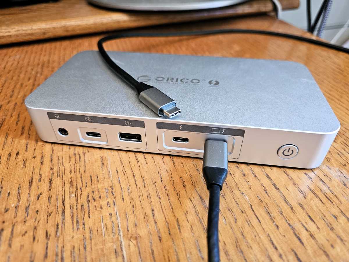 قاعدة إرساء Orico Thunderbolt 4 12 في 1 أمامية