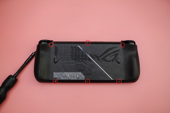 مسامير الظهر على Asus ROG Ally X.