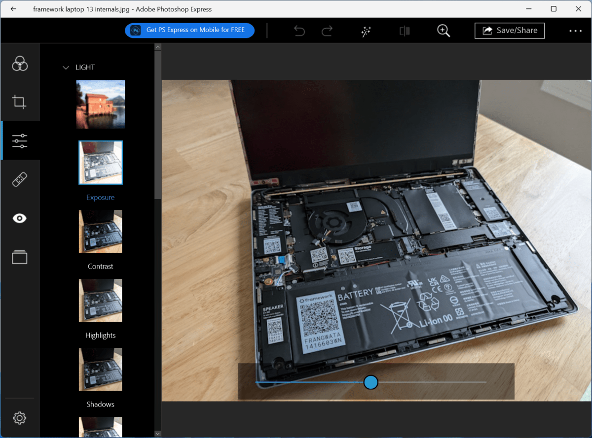 Adobe Photoshop Express يعرض بكرة الصور وأداة التحرير