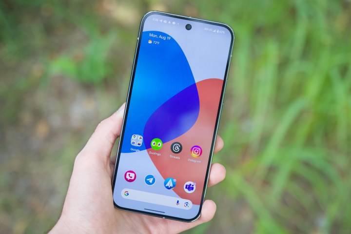 الشاشة الموجودة على هاتف Google Pixel 9 Pro XL.