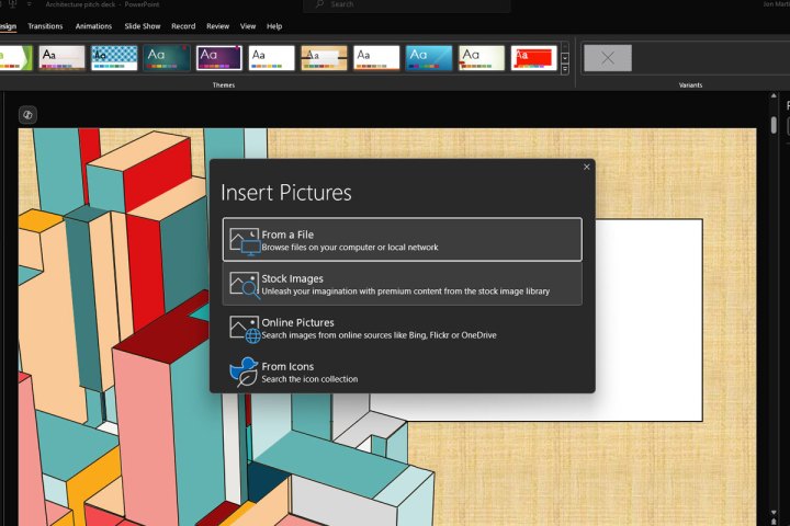 اختيار صورة للخلفية في PowerPoint.