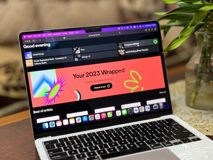 Spotify Wrapped 2023 على جهاز كمبيوتر محمول.