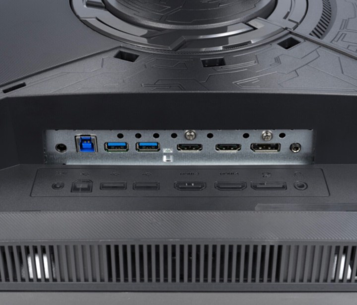 منافذ شاشة الألعاب Asus XG32UQ.