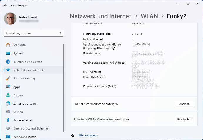 Windows zeigt auf Wunsch die Gespeicherten WLAN-Passwörter and, allerdings immer alle eines zur gleichen Zeit.