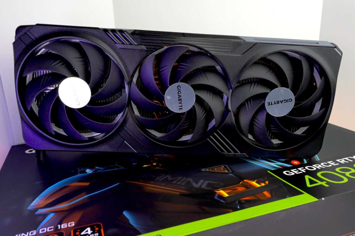 بطل بطاقة الرسومات Gigabyte Nvidia GeForce RTX 4080 GPU