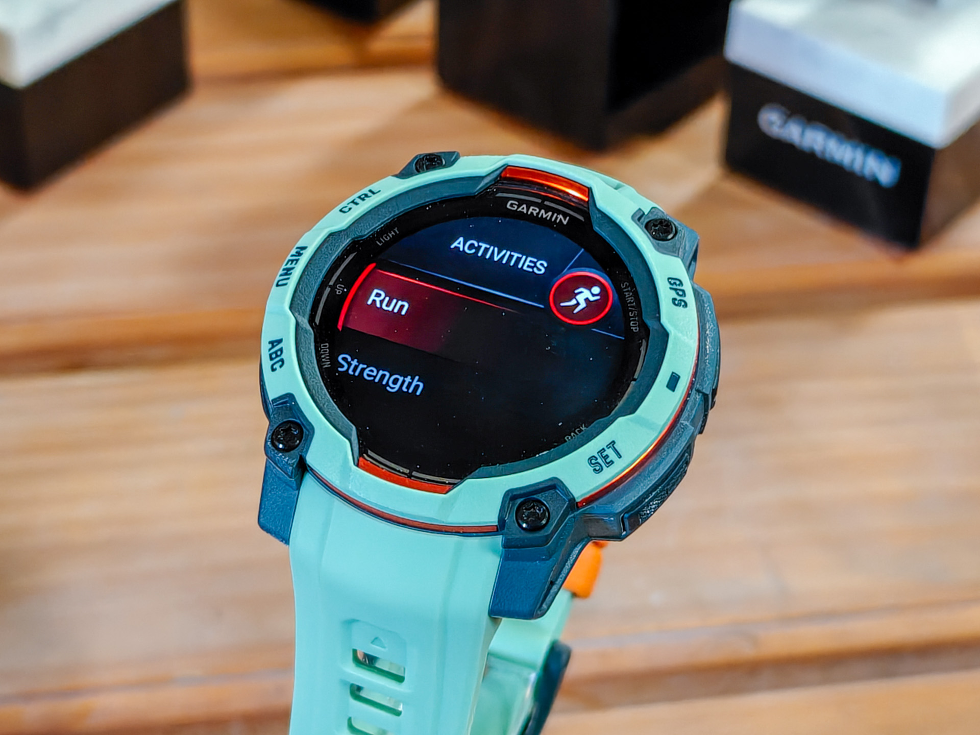 قائمة الأنشطة في Garmin Instinct 3