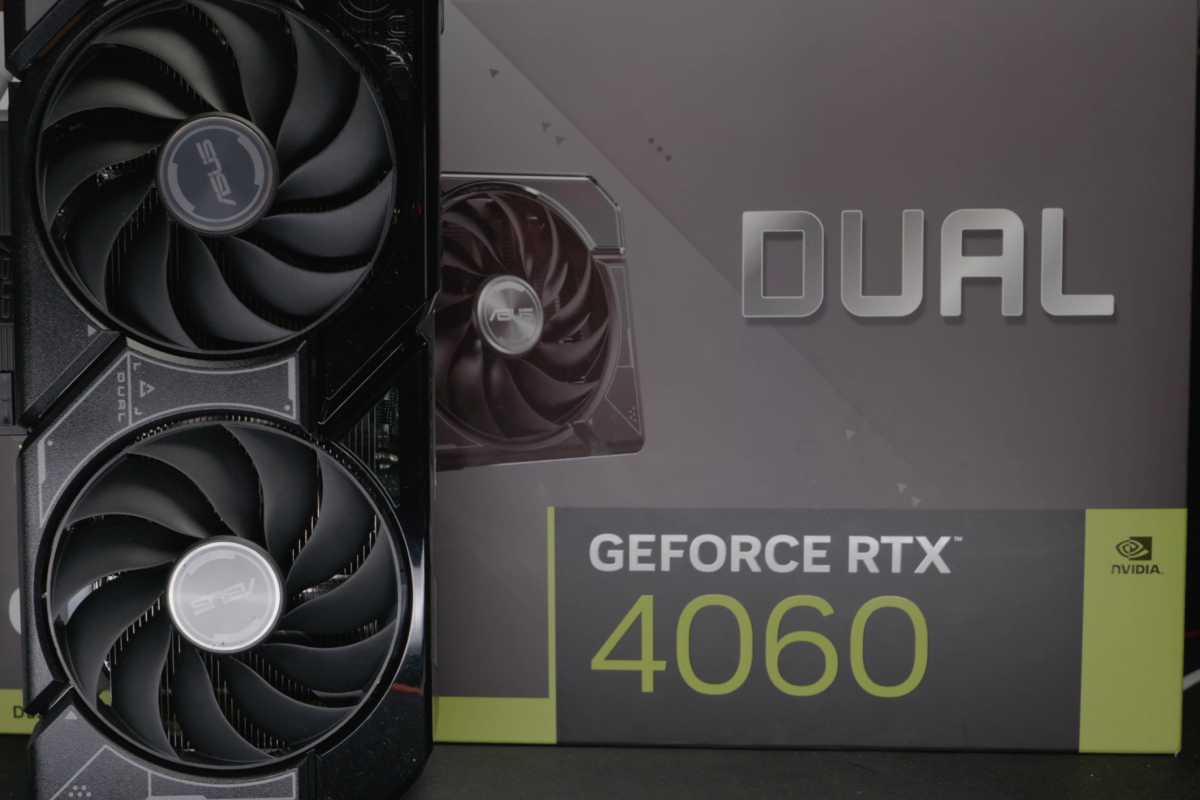 بطاقة رسومات Nvidia GeForce RTX 4060 وصندوقها