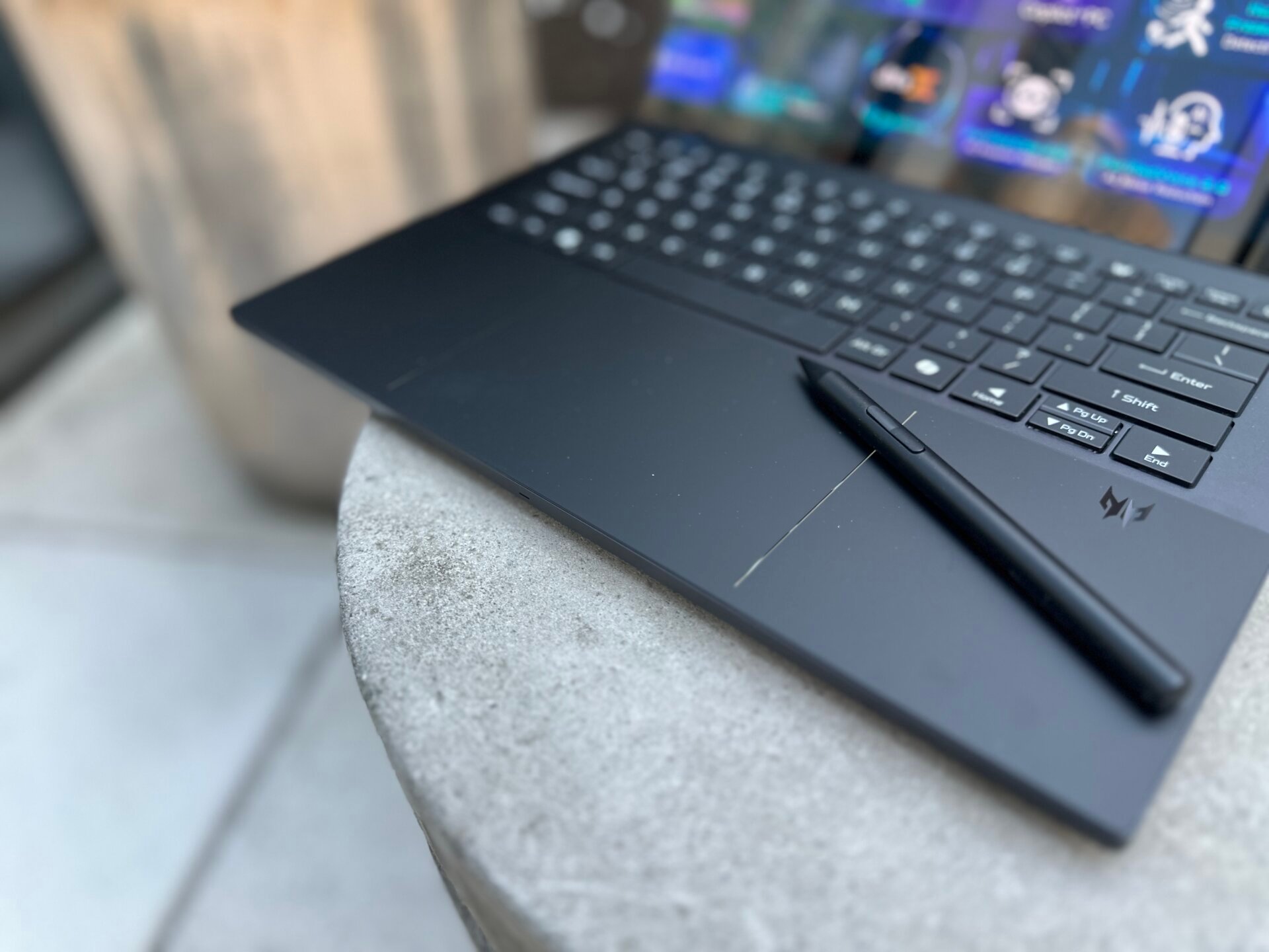 جهاز الكمبيوتر المحمول Acer Triton 14 AI مع قلم نشط 4
