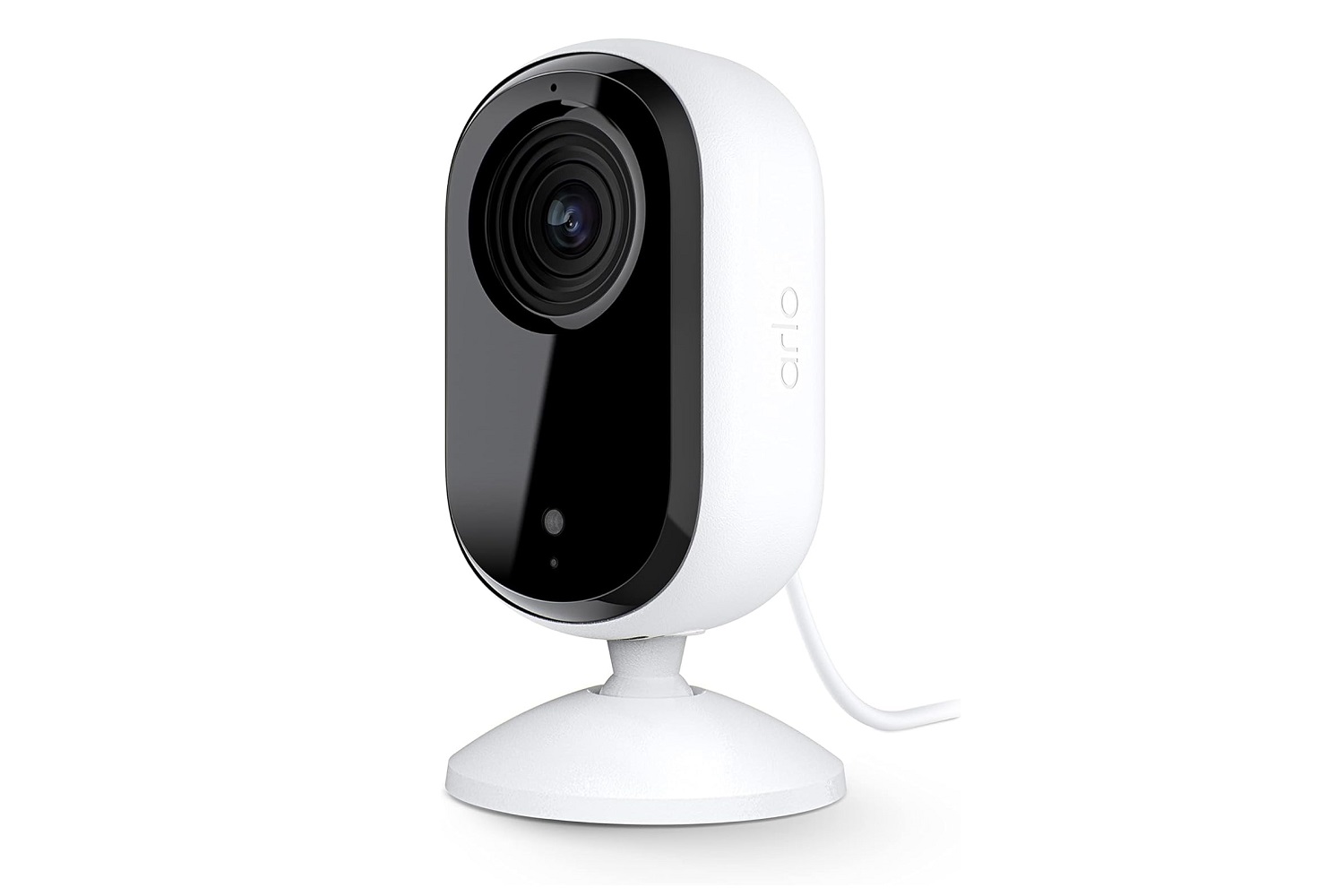 كاميرا Arlo Essential 2K Security على خلفية بيضاء.