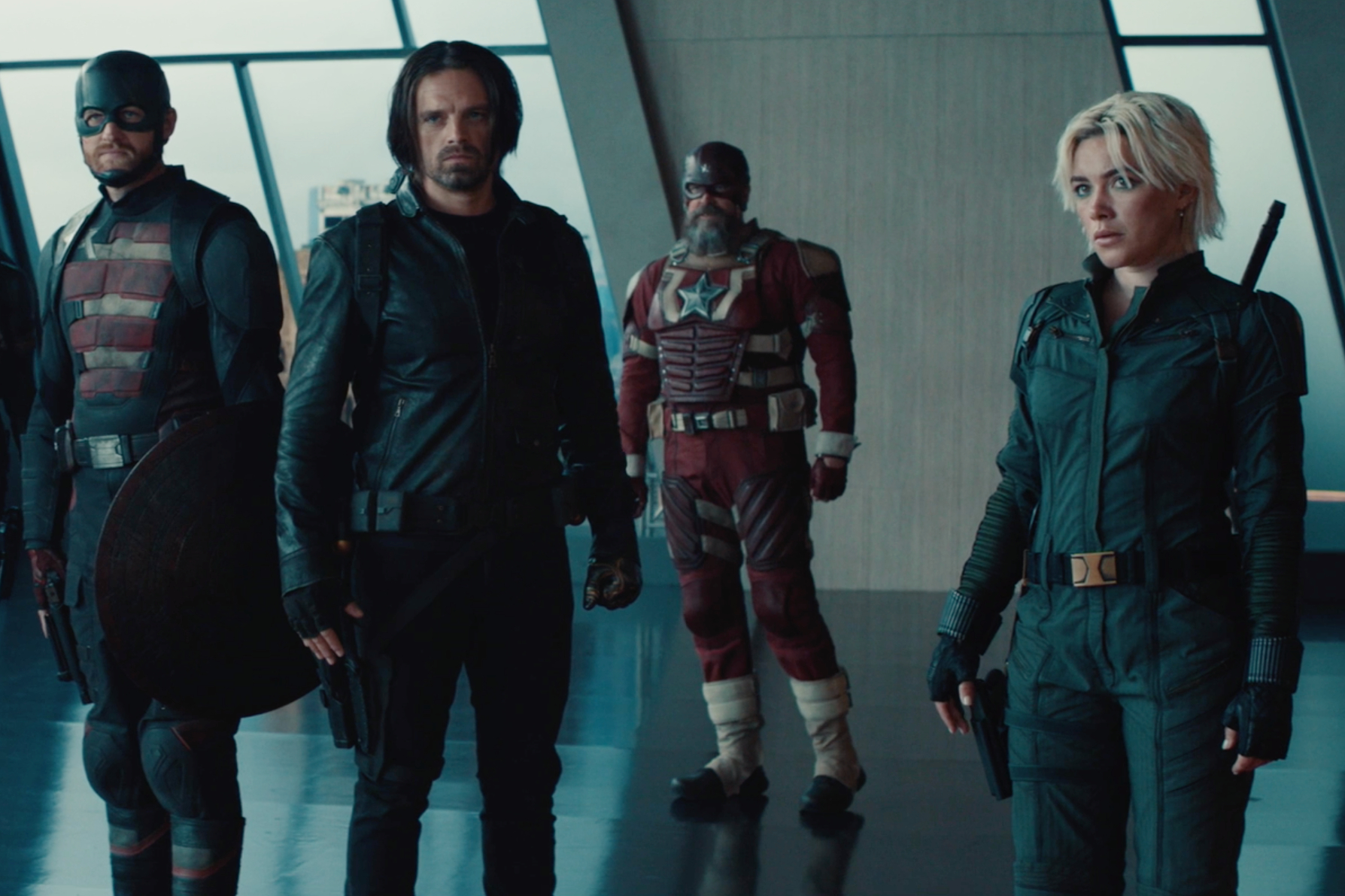 يقف Yelena و Bucky و John و Alexei في برج Avengers في "Marvel's Thunderbolts*."