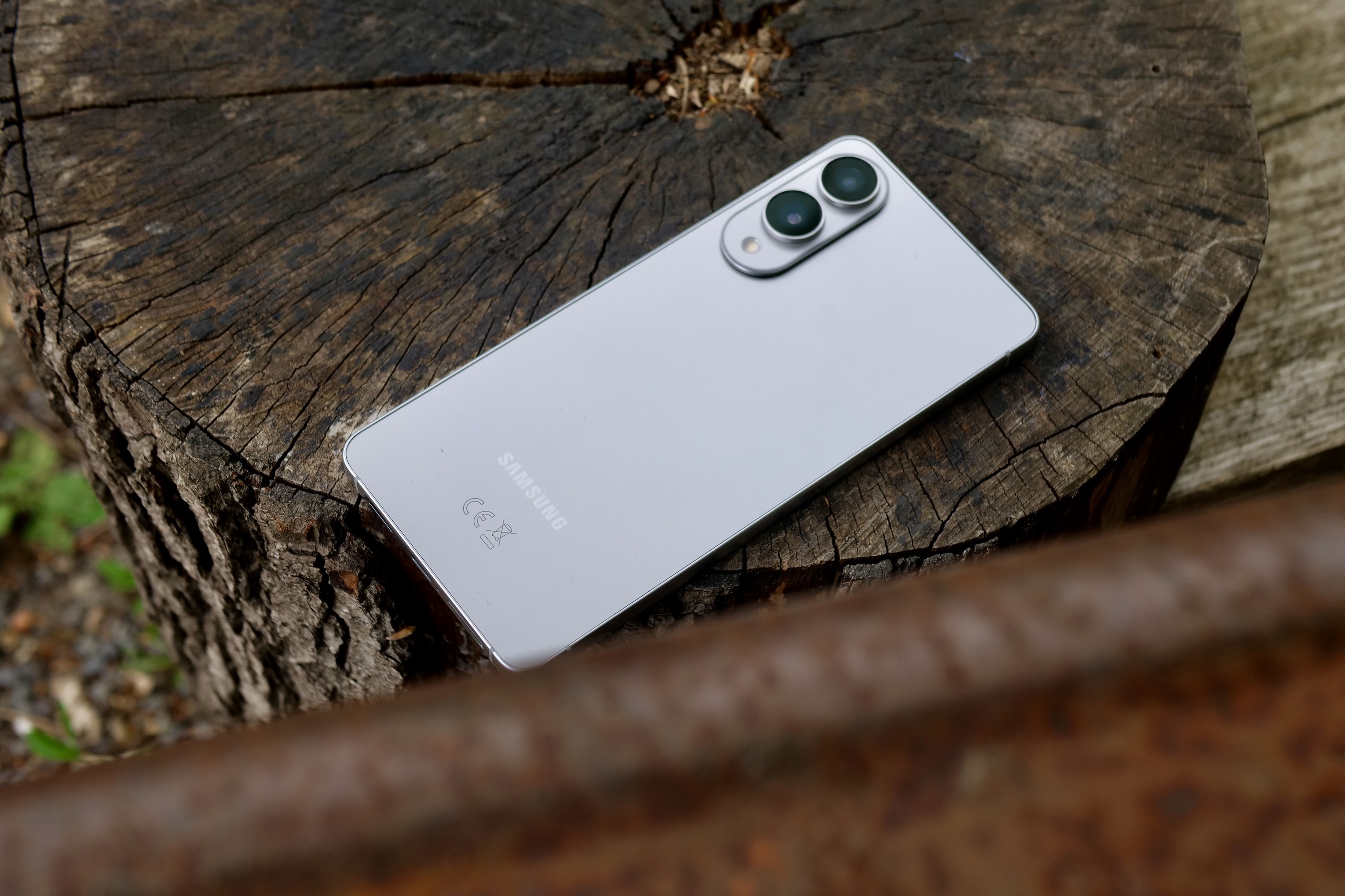 الجزء الخلفي من Samsung Galaxy S25 Edge.