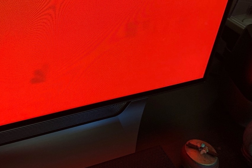 مثال على حرق الشاشة على تلفزيون OLED.