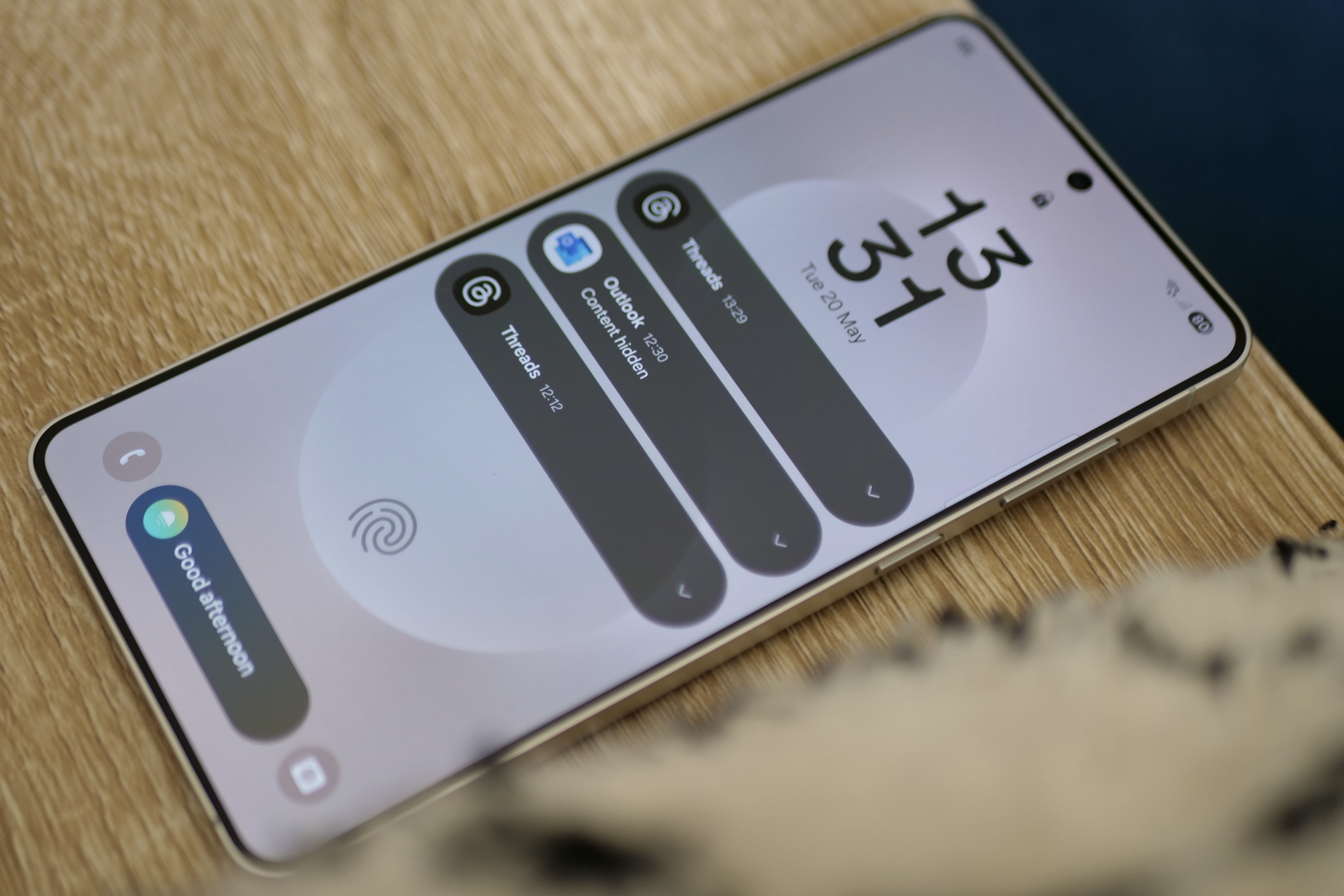 الإخطارات على شاشة القفل في Samsung's One UI 7.