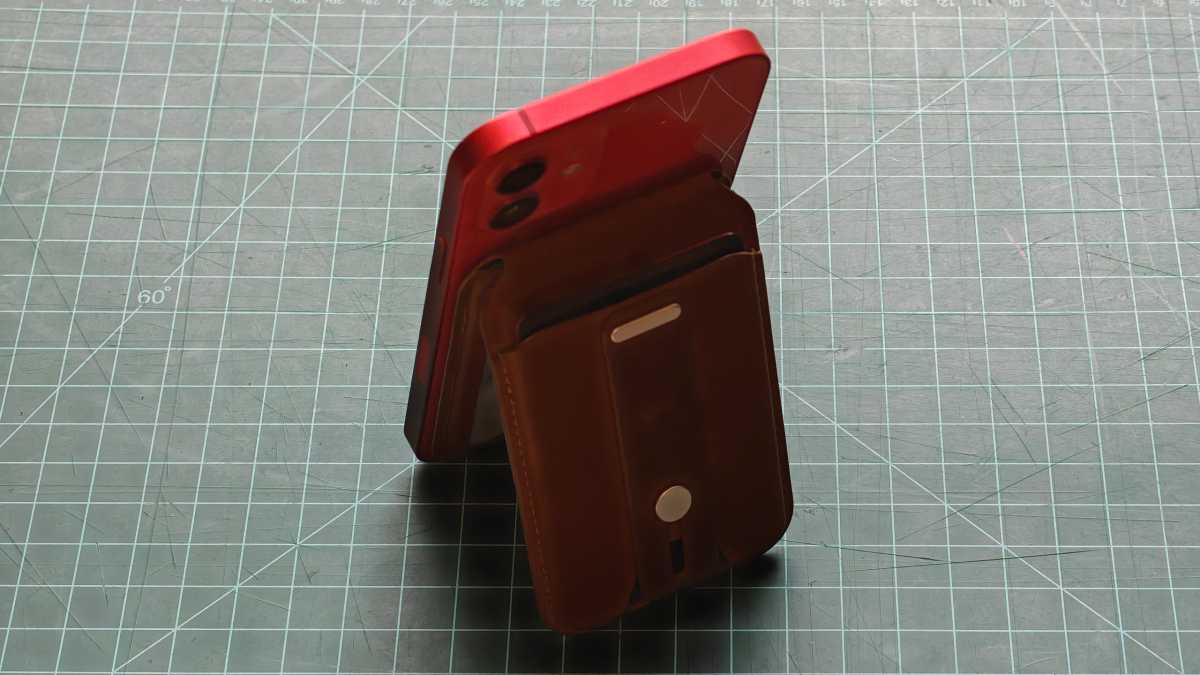 ESR Grip Wallet Stand للوقوف على الهاتف