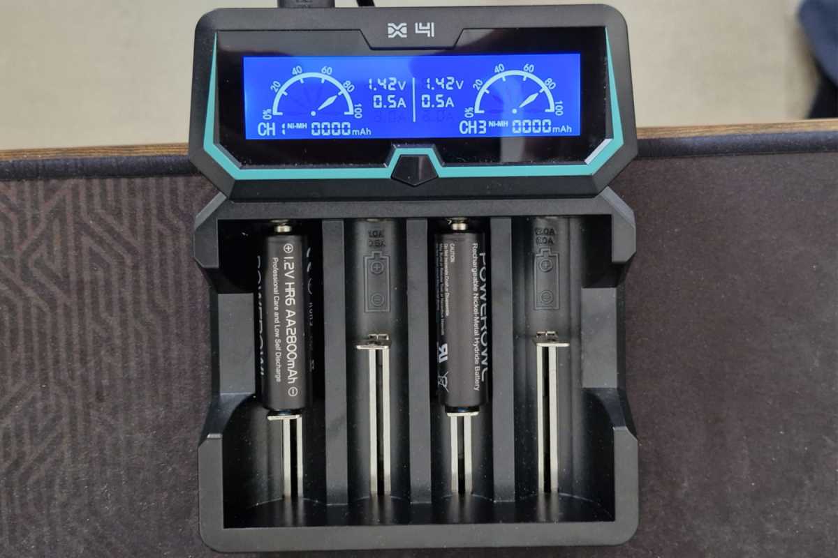 XTAR VX4 شاحن بطارية قابل لإعادة الشحن