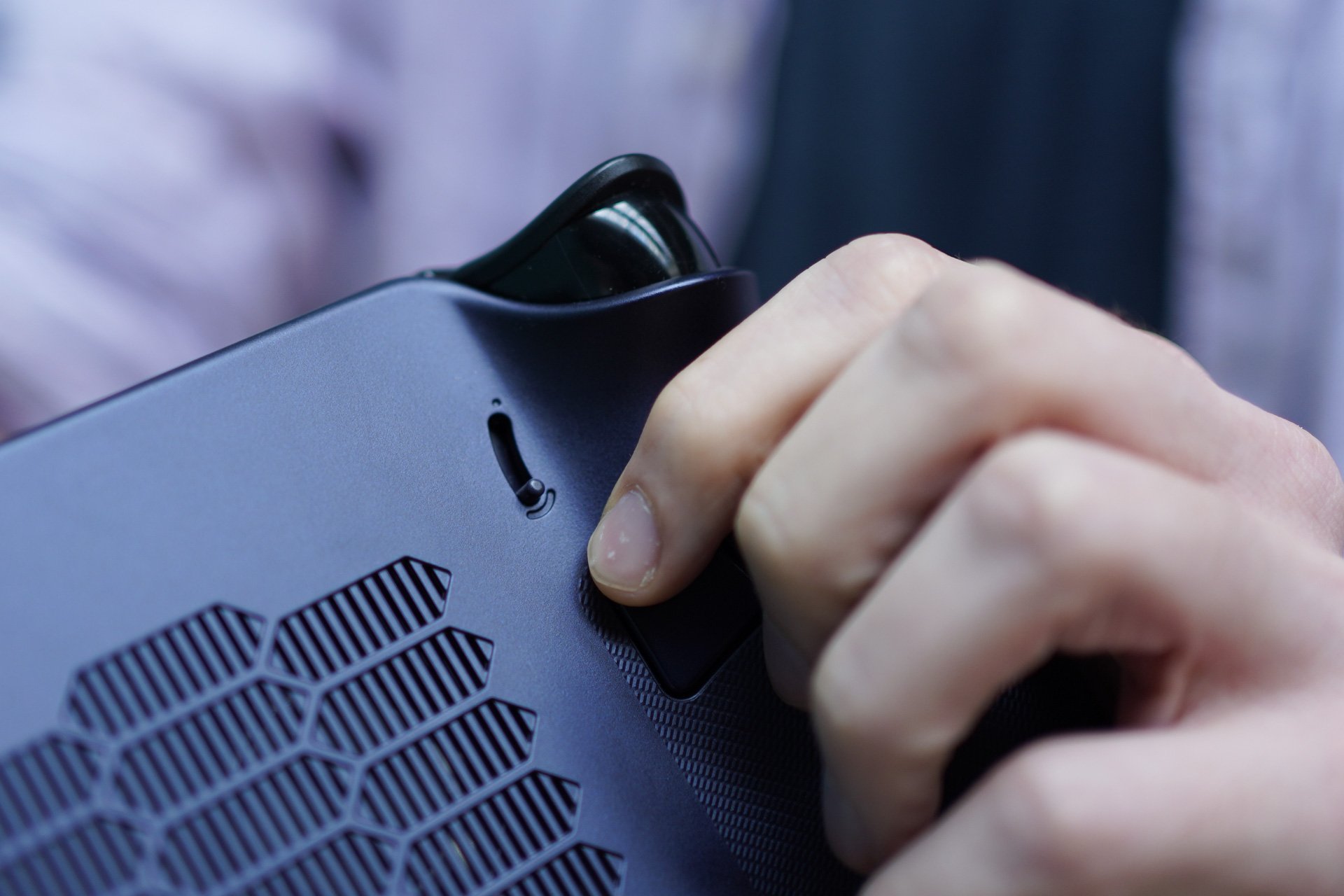 Lenovo Legion S مع Steamos المحمولة