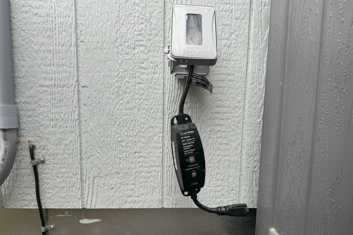 تم تثبيت Lutron Caséta Wireless Outdoor Smart Slop