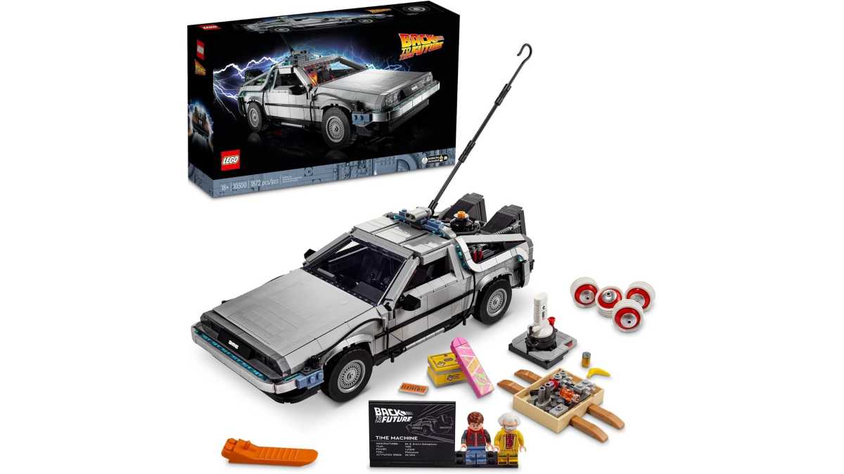 أيقونات LEGO تعود إلى آلة الوقت المستقبلية 10300