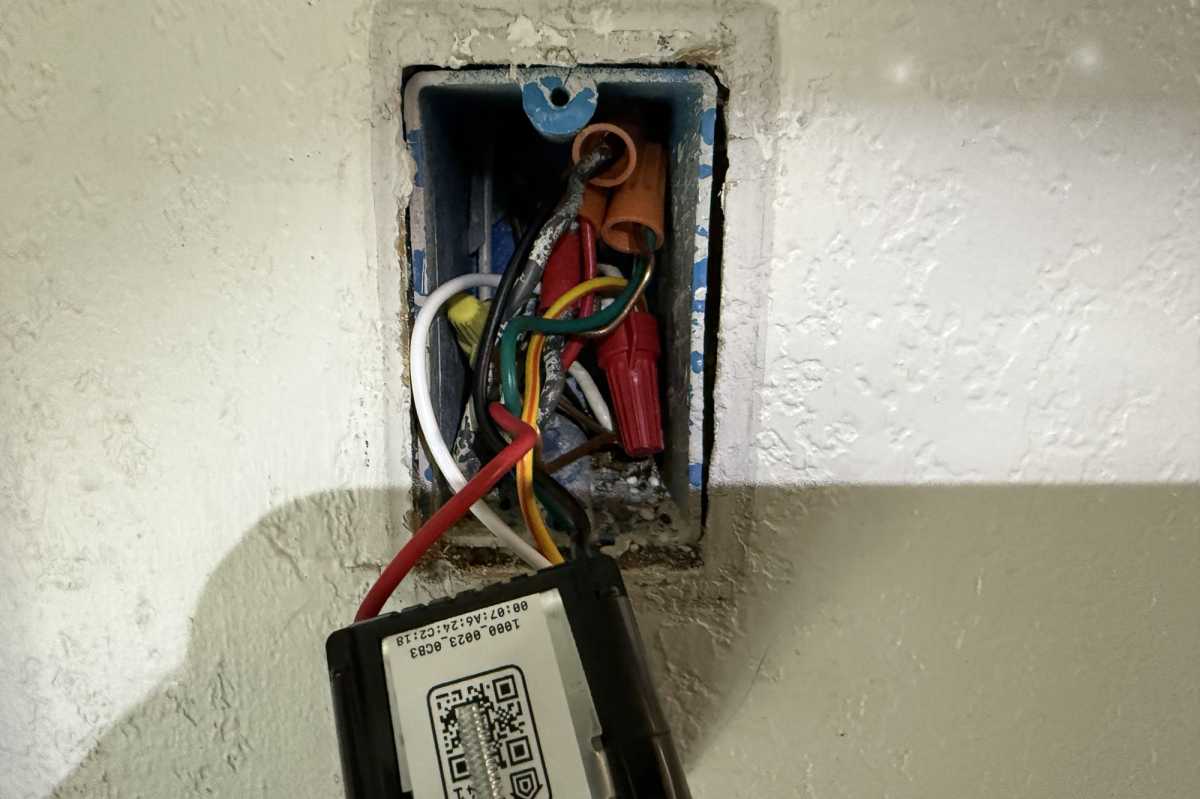 14 سلك محشوة في الصندوق