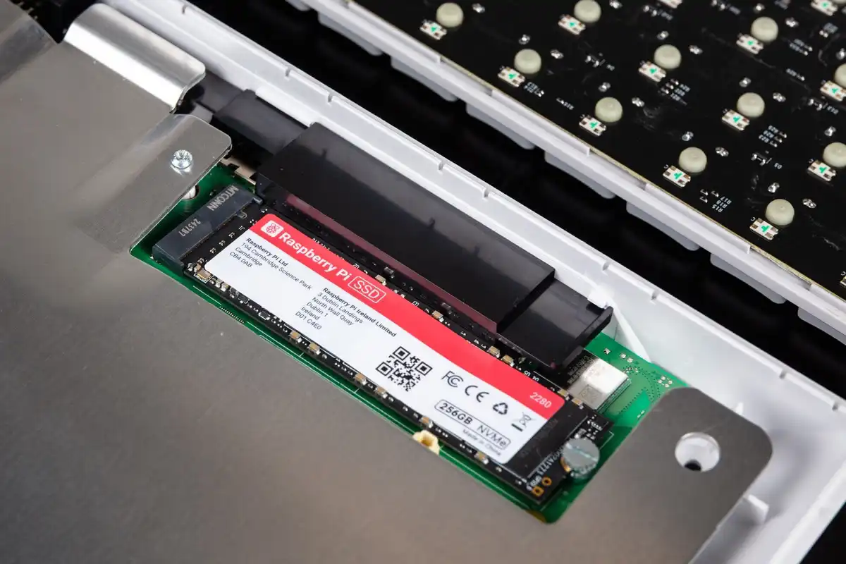 Raspberry PI 500+ SSD