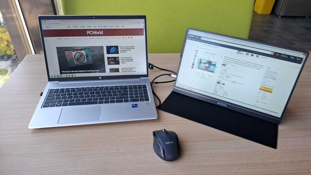 لقد استسلمت واشتريت شاشة محمولة بقيمة 80 دولارًا. الآن أحب العمل عن بعد