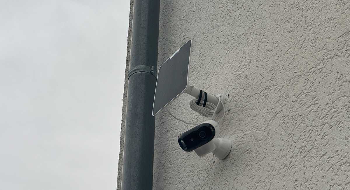 CH Reolink الكاميرا والعصا