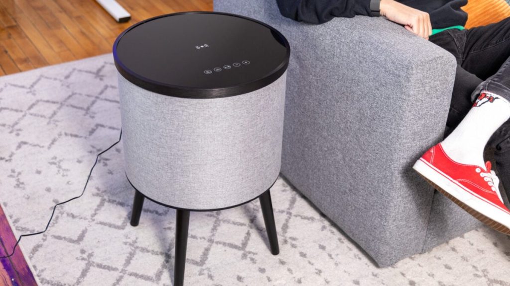 إن وضع مكبر صوت بلوتوث في الطاولة النهائية فكرة سيئة في الواقع