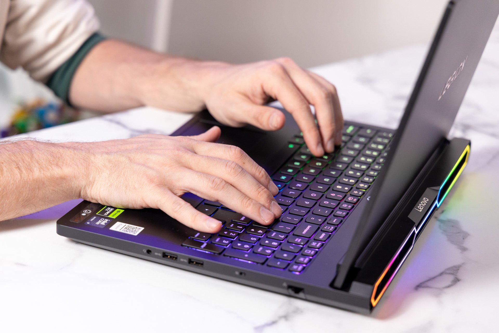 مراجعة لينوفو Legion Pro 7i 07