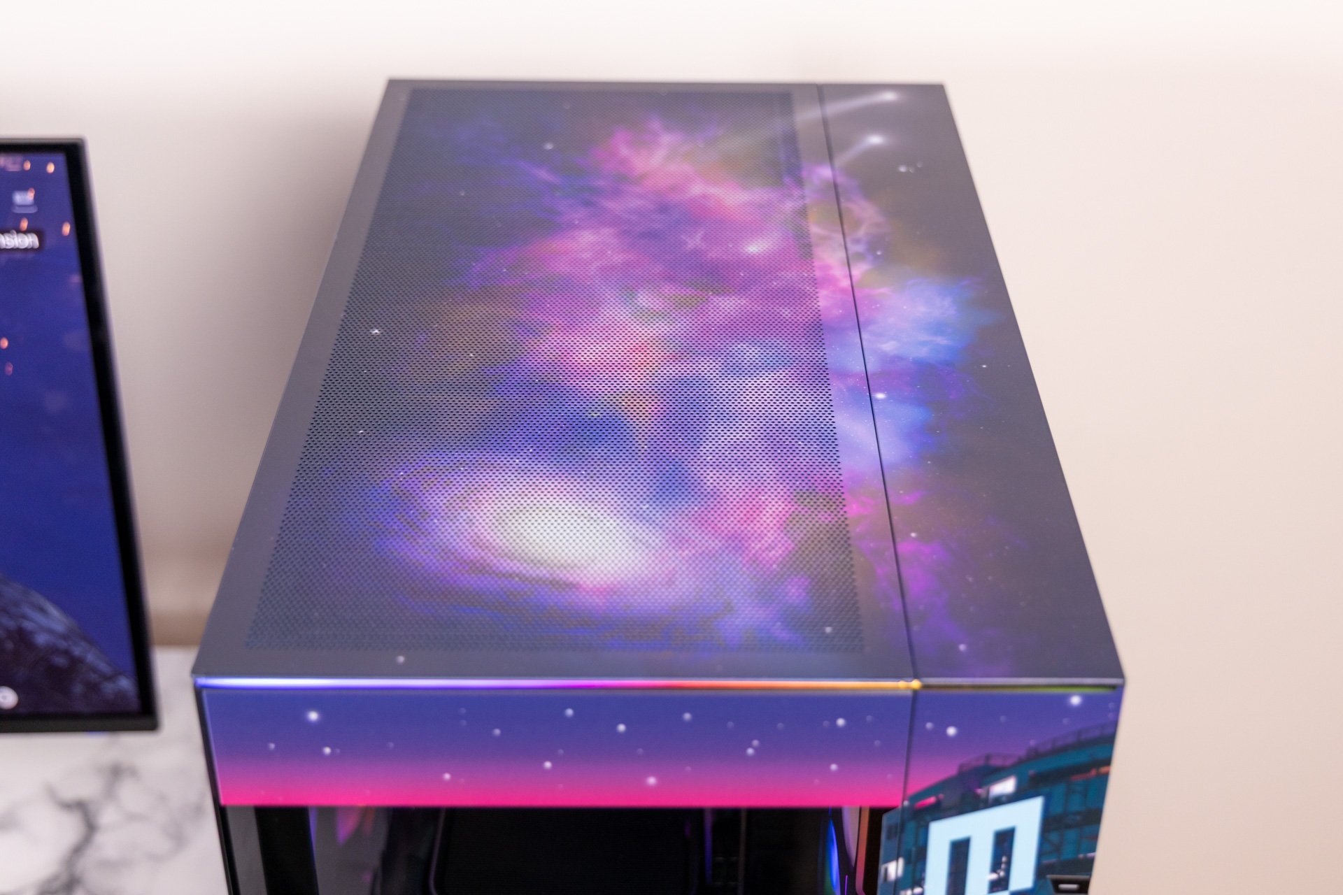 مراجعة الكمبيوتر المكتبي Maingear Apex Rush 06