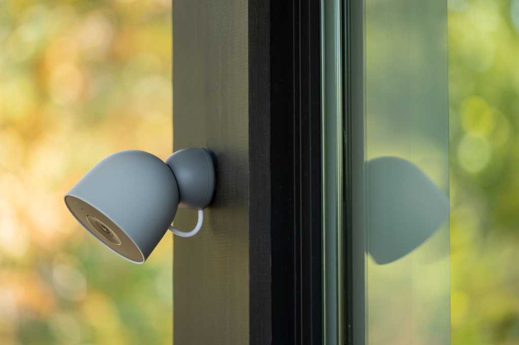 ألقى جوجل كرة منحنى مع تشكيلة كام العش الجديدة