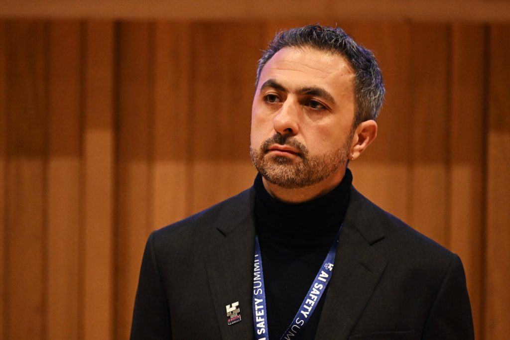 مايكروسوفت تخاطر بإثارة غضب Anti-Woke، ولن تقوم ببناء آلة متهورة