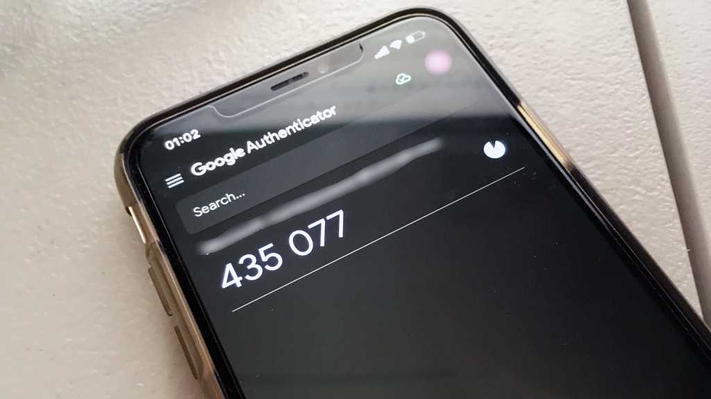 المصادقة الثنائية مقابل مفاتيح المرور: ما هو الحل الأمني الذي يبقيك أكثر أمانًا؟