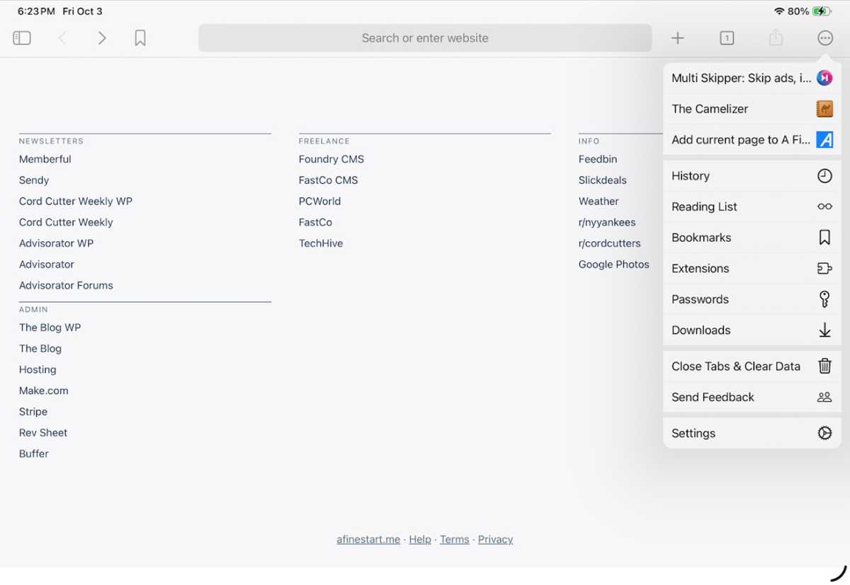 متصفح Orion على جهاز iPad، مع صفحة علامة تبويب جديدة مخصصة وإضافات معروضة في قائمة الشريط الجانبي.