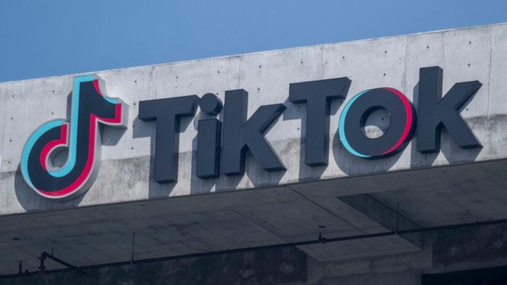 من المفترض أن يتم إغلاق صفقة TikTok الخاصة بترامب يوم الخميس