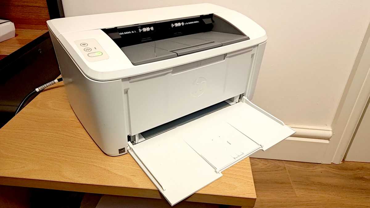 المنظر الأمامي لطابعة HP LaserJet M110w