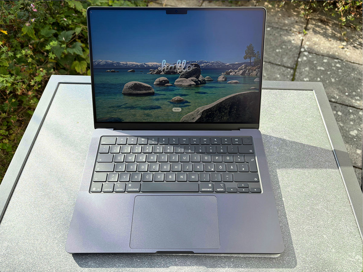 ماك بوك برو M5 هيرو