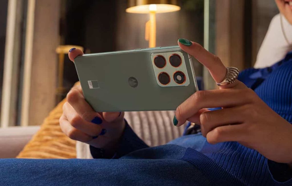 مراجعة شاملة لهاتف موتورولا Edge 70 الجديد