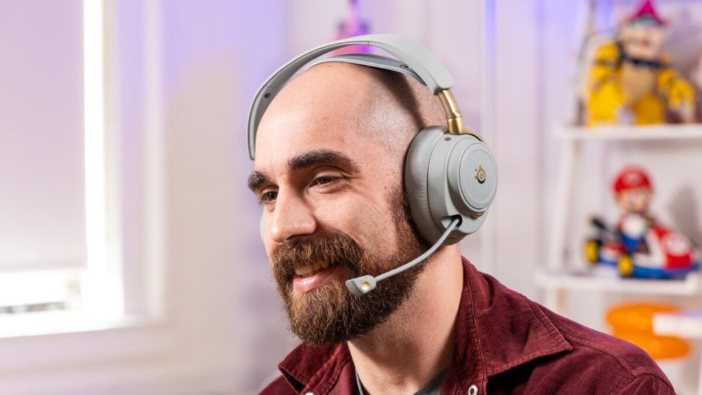 إعادة تعريف سماعة الألعاب “المميزة”.