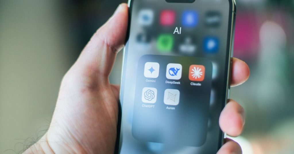 تظهر الأبحاث أن المستخدمين العاديين يمكنهم تجاوز أمان Gemini وChatGPT.