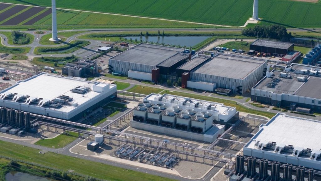 أنا متأكد من أنه لا يوجد ما يدعو للقلق الآن بعد أن أصبحت الأوراق المالية المدعومة بالرهن العقاري هي الدافع وراء الذكاء الاصطناعي