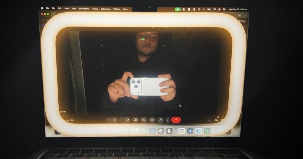 يُظهر نظام macOS 17.2 تأثيرًا بصريًا على أجهزة ماك.