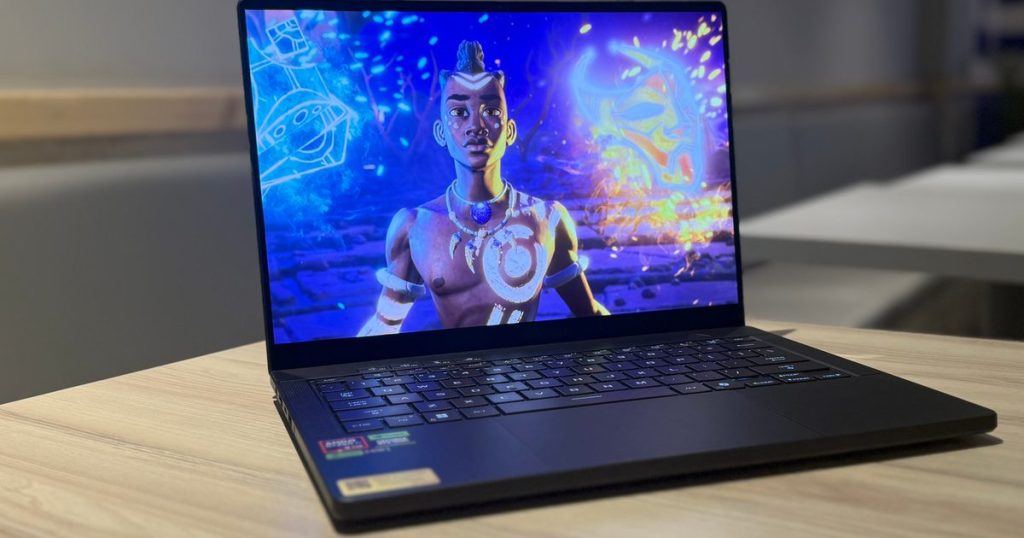 جرّبتُ أكثر من 10 أجهزة محمولة في 2025، وهذه أفضلها في (الجمعة السوداء).