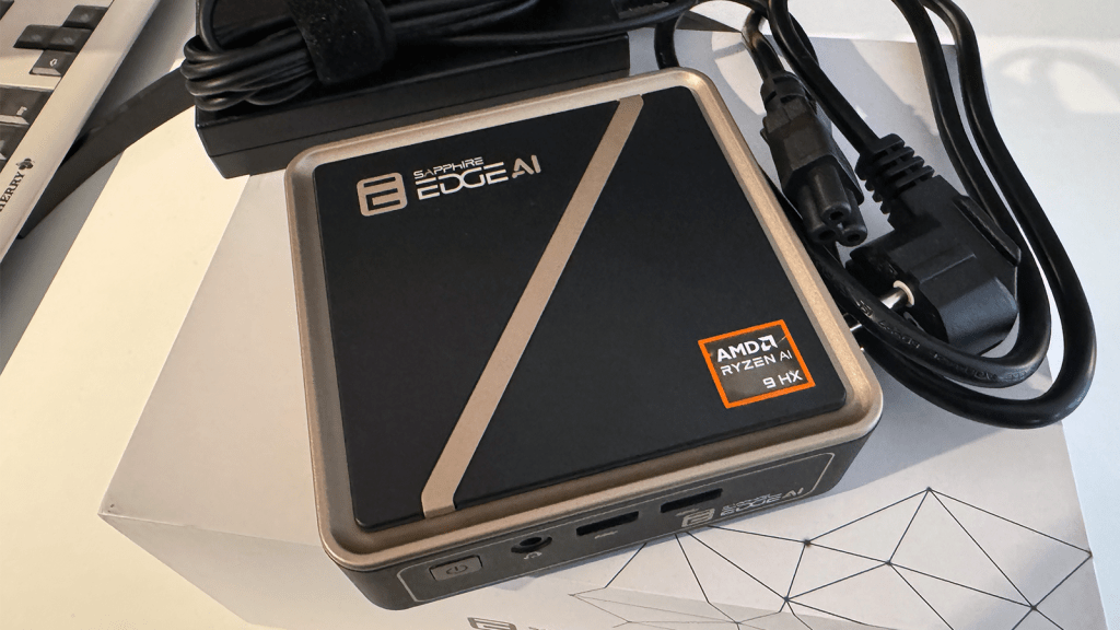 مراجعة: حاسوب Sapphire Edge AI 370 الصغير قابل للترقية.